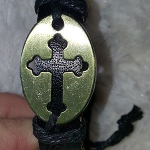🚻unisexNWOT Christian Cross Bracelet